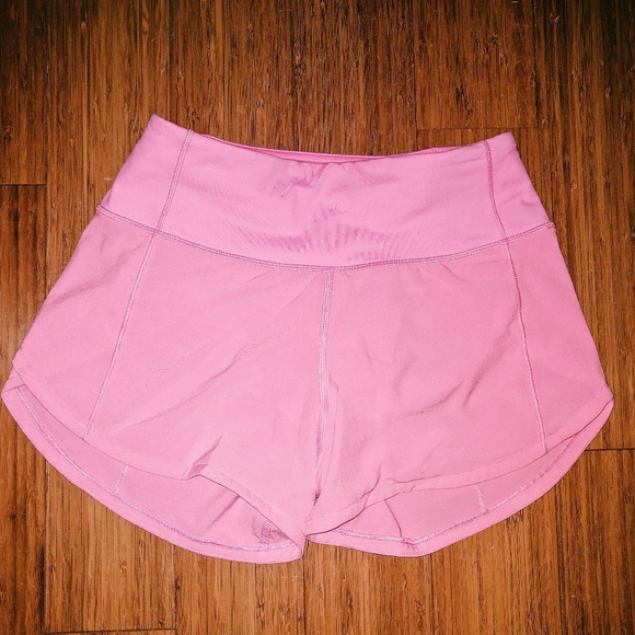 lululemon light pink shorts